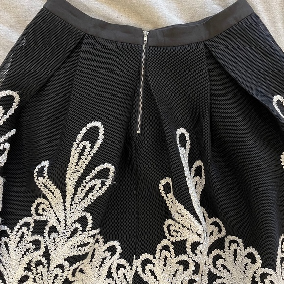 A-Line Midi Skirt - Picture 4 of 8